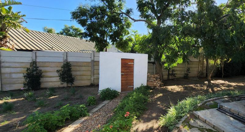 4 Bedroom Property for Sale in Bergzicht Western Cape